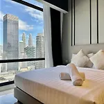 The Klcc Suites At Axon Residence