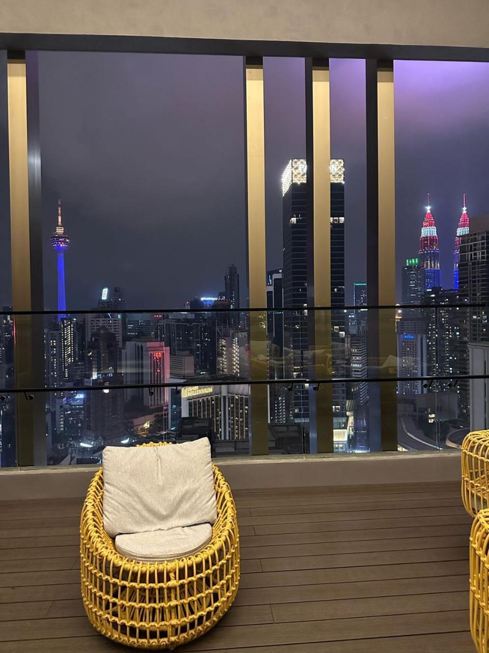 The Klcc At Axon Apartment *