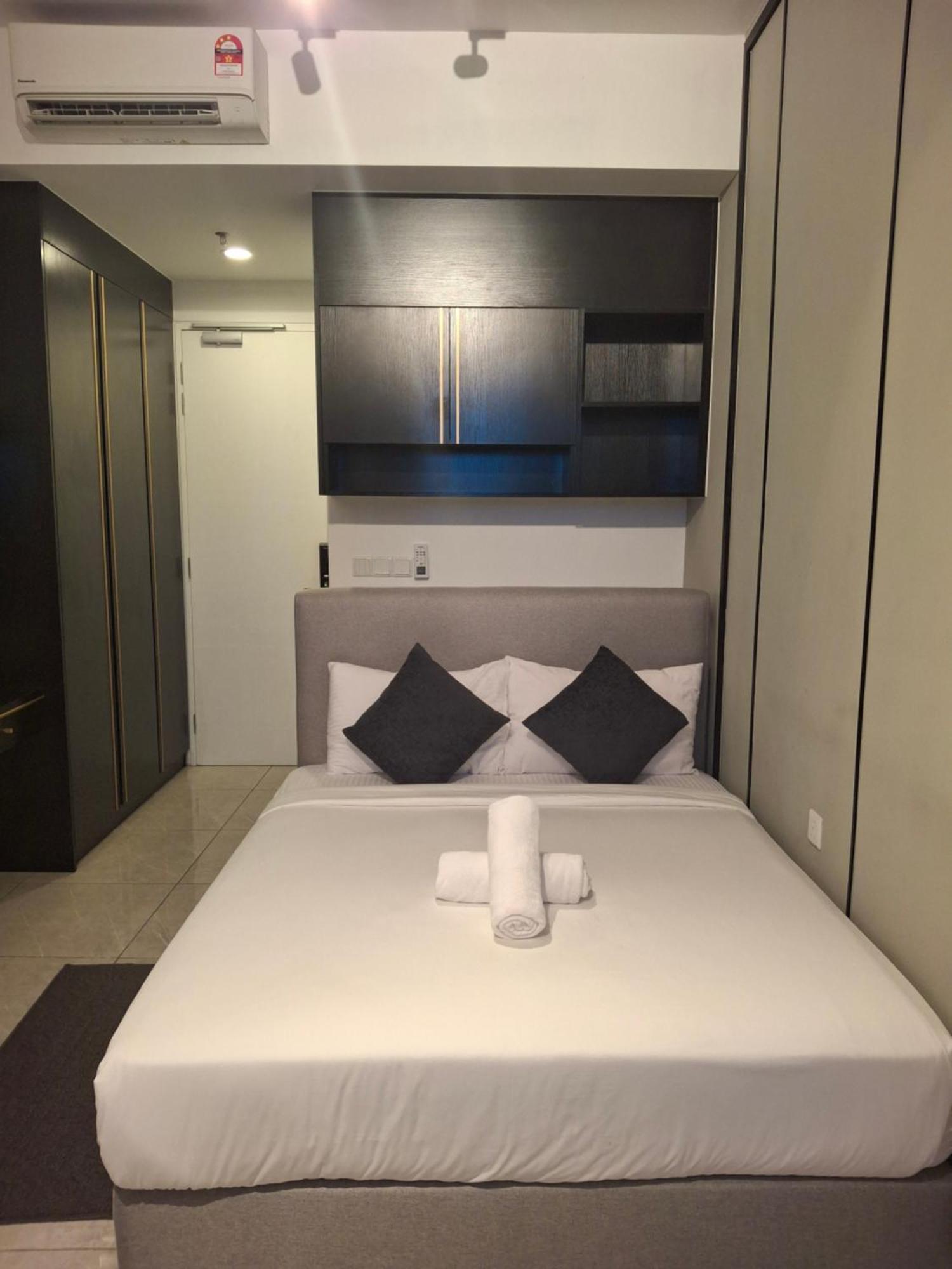 The Klcc At Axon Apartment
