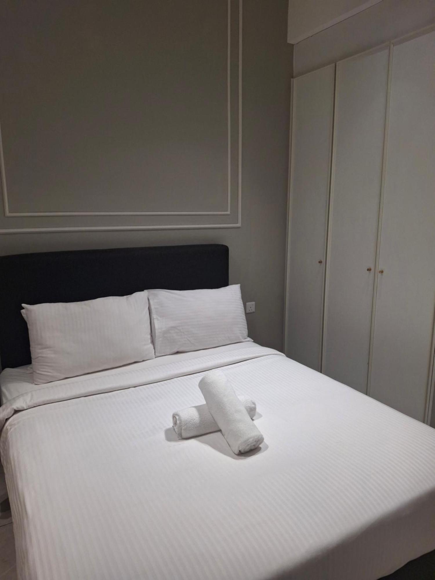 The Klcc At Axon Apartment